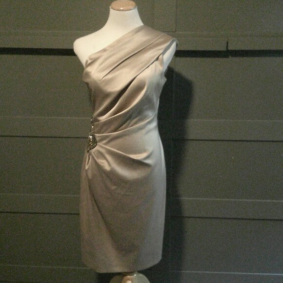 Eliza J Formal One Shoulder Dress sz6 - Picture 3 of 5